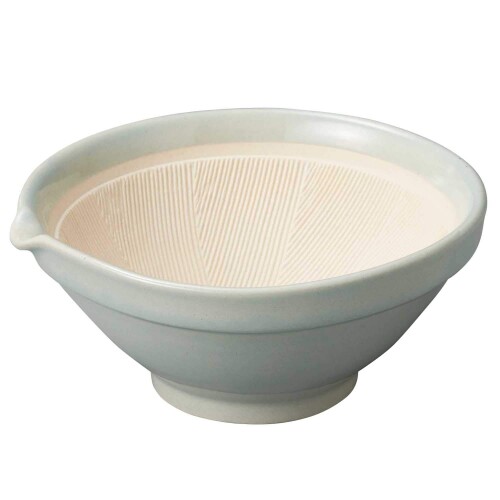 萬古焼 すり鉢 大 約16×15cm 青磁 18257 商品サイズ:約15.5×15×6.8cm 商品重量:0.4kg 素材:陶器 生産国:日本 萬古焼(万古焼)は伝統的工芸品に指定されている三重県四日市市の陶磁器 ■焼き物。葉長石(ペタライト)を使用して耐熱性に優れた特徴を持つ。陶器と磁器の間の性質を持つ半磁器に分類される。 耐熱性の特徴を活かした土鍋や紫泥の急須が有名。 食卓に置いても大きすぎないサイズのすり鉢。 商品コード20076486324商品名萬古焼 すり鉢 大 約16&times;15cm 青磁 18257型番18257サイズ大カラー青磁※他モールでも併売しているため、タイミングによって在庫切れの可能性がございます。その際は、別途ご連絡させていただきます。※他モールでも併売しているため、タイミングによって在庫切れの可能性がございます。その際は、別途ご連絡させていただきます。