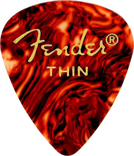 Fender ピック 451 Shape, Shell, Thin (12 Count) 12枚セット 伝統的な351ピックよりもやや小さめ カラーバリエーション豊富なクラシックセルロイド製ピック 厚さの種類が豊富 ギターやベースの種類を問わず、フェンダーのクラシックな雰囲気を味わうことができます。 快適さと柔軟な高いパフォーマンス性をお約束するフェンダーのピックは、 サイズや形、厚さの種類が豊富なので、あらゆるギタリストのプレイスタイルや好みにマッチします。 商品コード20082120384商品名Fender ピック 451 Shape, Shell, Thin (12 Count)型番1980451700サイズTHINカラータートイズシェル※他モールでも併売しているため、タイミングによって在庫切れの可能性がございます。その際は、別途ご連絡させていただきます。※他モールでも併売しているため、タイミングによって在庫切れの可能性がございます。その際は、別途ご連絡させていただきます。