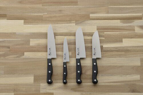 Sanjo High-Carbon Steel 165mm Nakiri (Vegetable Chopper) | Japanese Kitchen Knife – view 3