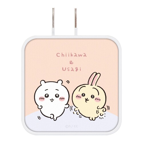 グルマンディーズ ちいかわ USB/USB Type-C ACアダプタ ちいかわ＆うさぎ CK-21B 家庭用コンセントから電子機器を充電できるAC式充電器です。 USB出力端子とUSB Type-C出力端子から同時に給電が可能です。 急速充電に対応。Type-C:5V 3A/Type-A:5V 2.4A/最大出力は3.4A(2ポート合計) 充電したい電子機器に対応したケーブルを別途ご用意ください。 家庭用コンセントから電子機器を充電できるAC式充電器です。 USB出力端子とUSB Type-C出力端子から同時に給電が可能です。 急速充電に対応。Type-C:5V 3A/Type-A:5V 2.4A/最大出力は3.4A(2ポート合計) 充電したい電子機器に対応したケーブルを別途ご用意ください。 お客様のお使いのモニター設定、お部屋の照明等により実際の商品と色味が異なる場合がございます。 諸般の事情につき、予告なくデザインや仕様が変更になる場合があります。 (C)nagano / chiikawa committee 商品コード20081648415商品名グルマンディーズ ちいかわ USB/USB Type-C ACアダプタ ちいかわ＆うさぎ CK-21B型番CK-21Bカラーちいかわ＆うさぎ※他モールでも併売しているため、タイミングによって在庫切れの可能性がございます。その際は、別途ご連絡させていただきます。※他モールでも併売しているため、タイミングによって在庫切れの可能性がございます。その際は、別途ご連絡させていただきます。