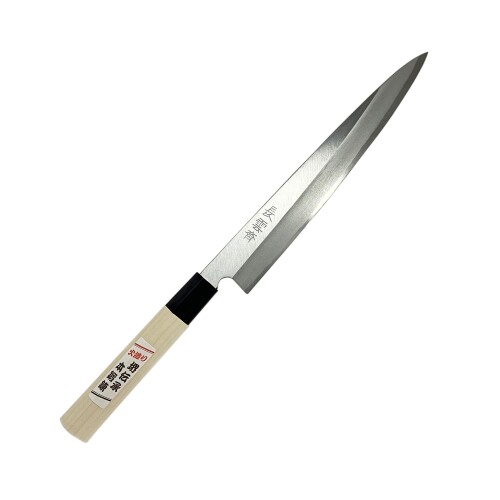 ARC 長雲斎 アークランドサカモト 柳刃包丁 210mm 白紙鋼 堺産 PR4109 用途:刺身を引く際に 刃渡り:210mm 柄長:131mm 刃形状:片刃 仕様:柄交換可能 仕様:研ぎ直し可能 仕様:食器洗浄機使用不可 仕様:柄交換可能 注意:塩分、酸性の強い食品に使用した後は早めに汚れを洗い落とし、乾いた布で水気を拭き取ってください。長く使わない時は油で拭いて保管してください。 注意:硬いものをこじたりしますと刃こぼれの原因となります。 刺身を引く際にご利用いただく柳刃包丁です。 刀身の表に錬鉄、裏に鋼を鍛冶接合した材料を使用しています。 切れ味と研ぎやすさ重視の素材のため、赤サビが発生しやすく、保管時のお手入れが必要な業務用仕様です。 商品コード20077438430商品名ARC 長雲斎 アークランドサカモト 柳刃包丁 210mm 白紙鋼 堺産 PR4109型番PR4109サイズ210 mmカラースチール/グレイッシュホワイト※他モールでも併売しているため、タイミングによって在庫切れの可能性がございます。その際は、別途ご連絡させていただきます。※他モールでも併売しているため、タイミングによって在庫切れの可能性がございます。その際は、別途ご連絡させていただきます。