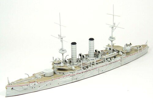 1/700 日本海軍一等巡洋艦 常盤 組み立て、塗装が必要な製品。別途、工具、塗料等が必要。 商品紹介 常磐はドレッドノートを設計したサー ■フィリップ ■ワッツ卿の手がけた浅間型の2番艦で、明治32年5月18日に竣工しました。日露戦争においては他の5隻の一等巡洋艦と第2艦隊の主力である第2戦隊を編成し、主要な海戦に参加しました。第1次大戦では八雲、磐手らと第4艦隊を編成し、青島、太平洋、アメリカ方面に出動しています。大戦後一時練習艦として遠洋航海任務に使用されましたが、大正11年、老朽化した敷設艦津軽の代艦として、後部20センチ連装砲や15センチ単装砲6門等の兵装を撤去し、五号機雷500個を搭載する敷設艦に改造されました。 安全警告 該当なし 商品コード20076056457商品名1/700 日本海軍一等巡洋艦 常盤型番SMP008カラー成形色※他モールでも併売しているため、タイミングによって在庫切れの可能性がございます。その際は、別途ご連絡させていただきます。※他モールでも併売しているため、タイミングによって在庫切れの可能性がございます。その際は、別途ご連絡させていただきます。