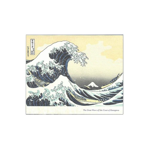 芸艸堂 メモ 和紙 葛飾北斎 神奈川沖浪裏 MO-1 【サイズ】100mm×125mm×8mm 【仕様】越前和紙、半つなぎ製本、50枚綴り 【生産国】日本 【その他】 葛飾北斎の「富嶽三十六景」より神奈川沖浪裏の図柄を用いて仕立てたメモ箋です。白地にワンポイントとして浪裏の図をあしらった仕様です。やわらかな和紙の風合いと書き心地の良さにこだわりました。 葛飾北斎の「富嶽三十六景」より神奈川沖浪裏の図柄を用いて仕立てたメモ箋です。 白地にワンポイントとして浪裏の図をあしらった仕様です。 やわらかな和紙の風合いと書き心地の良さにこだわりました。 サイズ:100mm×125mm×8mm 日本製 葛飾北斎(かつしかほくさい)1798年〜1861年 江戸時代の浮世絵師で、浮世絵や挿絵など多彩な分野で活躍し3万点を越す作品を残す。 中国画や洋画の技法を学び、陰影法や遠近法を用いた風景画を描き、「富嶽三十六景」へと大成してゆく。 海外の画家にも影響を与え、世界で最も有名な日本人画家の一人ともいわれる。 商品コード20064060045商品名芸艸堂 メモ 和紙 葛飾北斎 神奈川沖浪裏 MO-1型番MO-1サイズPack of 1※他モールでも併売しているため、タイミングによって在庫切れの可能性がございます。その際は、別途ご連絡させていただきます。※他モールでも併売しているため、タイミングによって在庫切れの可能性がございます。その際は、別途ご連絡させていただきます。