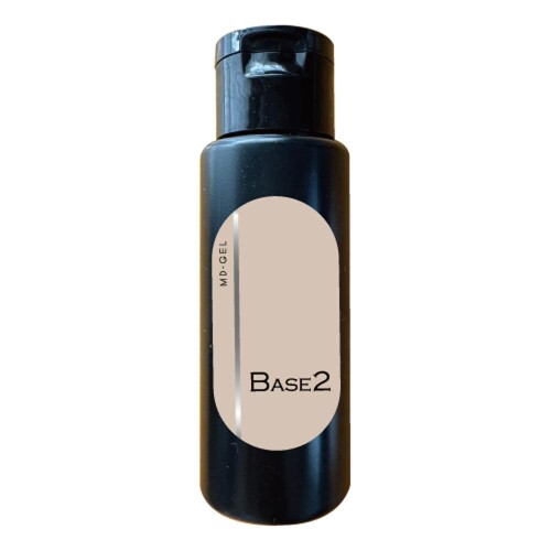 MD-GEL ベースジェル2 リフィル用 60g クリアジェル 商品紹介 通常のベースとしても、フィルインにも対応できるベースジェルです。 爪に優しく、長期間モチを持続します。 リフトしやすい方にお勧めです。 硬化時間:UV(36W)ライト 60秒/LEDライト 30秒 ※硬化用ライトはUV、ハイブリッド(UV/LED)ライトをお勧めします。CCFLライトではジェルによっては硬化不良や、艶が出にくい場合がございます。 安全警告 ■爪以外に使用しないでください。 ■爪や皮膚に異常がある場合は、使用をやめて医師に相談してください。 ■幼児の手の届くところ、直射日光の当たる場所などは避け暗所に保管してください。 ■目に入らない様ご注意ください。 ■ご使用後はしっかりとフタを閉めて保管してください。 商品コード20081752464商品名MD-GEL ベースジェル2 リフィル用 60gカラークリア※他モールでも併売しているため、タイミングによって在庫切れの可能性がございます。その際は、別途ご連絡させていただきます。※他モールでも併売しているため、タイミングによって在庫切れの可能性がございます。その際は、別途ご連絡させていただきます。
