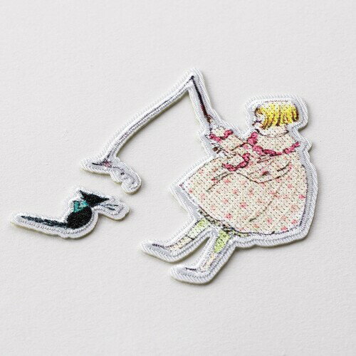 くらはしれい 刺繍 プリント ワッペン (トトと遊ぶ女の子) Kurahashi Rei 布シール アップリケ KRTW02 3