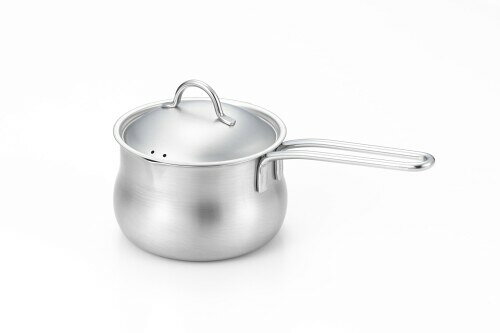 ヨシカワ 両口 ミルクパン 12cm 830ml ガス火専用 ステンレス 両側注ぎ口付き フタ付き 燕三条 日本製 ギフトラッピング仕様 YJ3674 サイズ(約):全長23.5×全幅12.5×深さ7.7×高さ11.4cm 材質:本体/18-8ステンレス (底の厚さ:0.8mm)、ハンドル・フタ・ツマミ/ステンレス 容量:800ml 丸みを帯びた形が可愛いステンレスミルクパン。小ぶりで扱いやすいサイズです。計量に便利な目安目盛りと、利き手を選ばずに注げる両側注ぎ口付きです。お手入れ簡単なオールステンレス製。便利なフタ付きです。 丸みを帯びた形が可愛いステンレスミルクパン。小ぶりで扱いやすいサイズです。計量に便利な目安目盛りと、利き手を選ばずに注げる両側注ぎ口付きです。お手入れ簡単なオールステンレス製。便利なフタ付きです。 商品コード20082082490商品名ヨシカワ 両口 ミルクパン 12cm 830ml ガス火専用 ステンレス 両側注ぎ口付き フタ付き 燕三条 日本製 ギフトラッピング仕様 YJ3674型番YJ3674サイズ0.8 Lカラーー※他モールでも併売しているため、タイミングによって在庫切れの可能性がございます。その際は、別途ご連絡させていただきます。※他モールでも併売しているため、タイミングによって在庫切れの可能性がございます。その際は、別途ご連絡させていただきます。