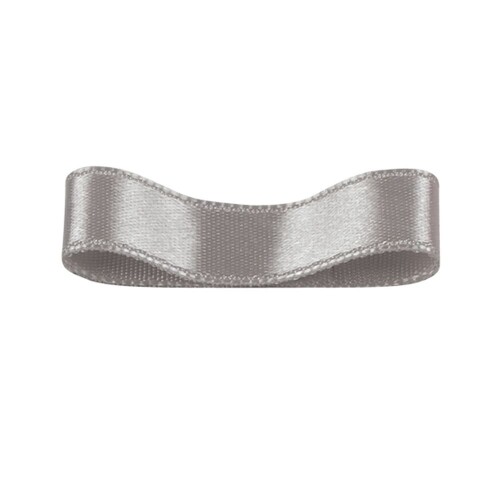RibbonBon シングルサテンリボン #060 24mm幅 巻(30m) 9サイズ120色展開 製造国:日本 極細のポリエステル異型断面糸(糸の断面が丸ではない糸)を高密度で織っていますので、キメが細かく光沢が上品です。業務用でもワンランク上のサテンとして広範囲に使用されているベストセラー商品です。幅数は9サイズ、色数は120色と選択肢も多いです。このペンタシングルサテンは光沢が片面のみに出る織り方をしていますが、両面共に光沢のあるペンタダブルサテンもあります。ペンタシングルサテンは50mmまでの幅ですが、ペンタダブルサテンは70mmの幅も全色揃えています。 商品コード20075158560商品名RibbonBon シングルサテンリボン #060 24mm幅 巻(30m) 9サイズ120色展開型番1100024060※他モールでも併売しているため、タイミングによって在庫切れの可能性がございます。その際は、別途ご連絡させていただきます。※他モールでも併売しているため、タイミングによって在庫切れの可能性がございます。その際は、別途ご連絡させていただきます。