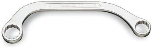 BETA ベータ ハーフムーンレンチ 19×22mm 83 19X22 材質:モリブデン合金鋼、表面処理:クロムメッキ 対辺寸法(mm):19X22、スパナー部厚さ(mm):10 全長(mm):231、質量(g):187 通常のボックス(メガネ)レンチではアクセスできない箇所の作業に適したオフセットレンチです。 車内はもちろん、車外のフューエルやエアコン、ブレーキライン系統などのスペースが狭い箇所での作業に重宝します。 - 商品コード20081320565商品名BETA ベータ ハーフムーンレンチ 19&times;22mm 83 19X22型番830019※他モールでも併売しているため、タイミングによって在庫切れの可能性がございます。その際は、別途ご連絡させていただきます。※他モールでも併売しているため、タイミングによって在庫切れの可能性がございます。その際は、別途ご連絡させていただきます。