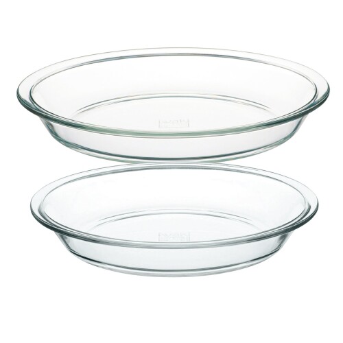 iwaki イワキ 耐熱ガラス ベーシック パイ皿 2種セット Lサイズ・Sサイズ 950ml・800ml KSKC208209 2個セット サイズ:大/約径25×高3.7cm、小/約径23×高3.7cm 素材:本体/耐熱ガラス(耐熱温度差120[度]) 生産国:タイまたは中国 容量:約大/950ml、小/800ml 耐熱ガラス食器のAGCテクノグラスによる老舗ブランド「iwaki」製品です。シンプルで使いやすいベーシックシリーズのオーブン皿。大小サイズ2点セットです。耐熱ガラスだから、冷蔵庫からそのまま電子レンジ ■オーブンの使用も大丈夫です。熱湯消毒もでき、いつまでも清潔ですね。塩 ■酸にも強く、臭い移りや色移りがありません。カレーやケチャップ料理など、色や臭いの強い料理も、洗うだけで簡単に落とせます。サイズ ■重さ:約　大/径25×高3.8cm、小/径23×高3.7cm素材:耐熱ガラス耐熱温度差:120[度]満水容量:約　大/950ml、小/800ml生産国:タイまたは中国 商品コード20081726587商品名iwaki イワキ 耐熱ガラス ベーシック パイ皿 2種セット Lサイズ・Sサイズ 950ml・800ml KSKC208209 2個セット型番KSKC208209サイズ大/約径25&times;高3.7cm、小/約径23&times;高3.7cmカラーLサイズ・Sサイズ※他モールでも併売しているため、タイミングによって在庫切れの可能性がございます。その際は、別途ご連絡させていただきます。※他モールでも併売しているため、タイミングによって在庫切れの可能性がございます。その際は、別途ご連絡させていただきます。