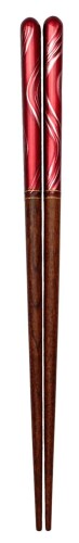 イシダ 日本製 箸 泉流 食洗機対応 21cm 本体サイズ:約21×1.7×0.8cm 本体重量(kg):0.01 素材・材質:天然木(アクリルウレタン塗装) 原産国:日本 箸サイズ:21cm 食器洗浄機対応:可 箸先:すべり止め加工 ■日本の食文化にかかせない「おはし」 ■料理の味覚とその場の雰囲気を高め、食卓という舞台で「文化」の香りを演出 ■天然素材ならではの、ぬくもりに満ちたお箸は、食卓を豊かに彩る ■箸は切ったり、掴んだり、取り分けたり、フォークとナイフができることを自由自在に行うことができるので、おしゃれな西洋料理にも食べやすくおすすめ ■食は、味覚はもとより、視覚、嗅覚、聴覚、触覚と五感で味わい楽しむもの ■ ■ ■すっと指になじみ、見た目にもやさしい木肌が、その時々の四季の食卓を彩る ■ ■ ■そんな何気ない素敵なひとときを演出 ■食器洗浄機対応なので、まいにちのお手入れもらくらく ■テーブルの雰囲気に合わせて、お料理に合わせて ■ ■ ■毎日のテーブルシーンが楽しく華やぐ ■箸先はすべり止め付きなので、うどん、そば、ラーメンなどの麺類も食べやすく、箸づかいがちょっと苦手な方にもぴったり ■新年、入学、進級、就職、ご結婚など新生活の節目に ■ ■ ■新しいお箸で新生活をスタート ■まいにち使うものだからこだわりたい、安心 ■安全な日本製 ■「箸づかいを見れば育ちがわかる」とまで言われるテーブルマナー ■ ■ ■美しい箸遣いを身に着けて誰とでもスマートにお食事できるようにしたいもの ■箸サイズは21cmで、中学生から大人の女性向き ■中学生から大人の男性向きの23cmサイズもあるので、夫婦箸としてもおすすめ ■普段づかいにも、大切なお客様用としても使える ■記念品、贈答用にもおすすめ 商品コード20081642594商品名イシダ 日本製 箸 泉流 食洗機対応 21cm型番11510カラーレッド※他モールでも併売しているため、タイミングによって在庫切れの可能性がございます。その際は、別途ご連絡させていただきます。※他モールでも併売しているため、タイミングによって在庫切れの可能性がございます。その際は、別途ご連絡させていただきます。