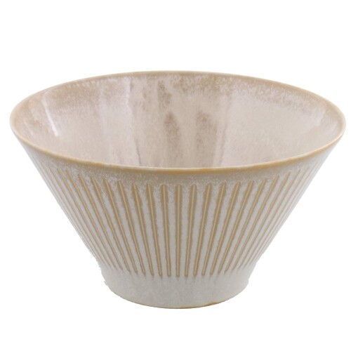 テーブルウェアイースト 和食器 台形マルチボウル（M） 彫十草 丼 ボウル カフェ食器 （珊瑚） テーブルウェアイーストのオススメ商品です。細い彫十草模様が上品なシリーズです。 カラーは、ネイビーの濃淡が魅力的な「深海」と、優しい「珊瑚」の2カラー。 ひとつひとつ濃淡や色味に個体差があるのが、和食器の魅力をより引き出してくれるおしゃれなうつわです。 こちらはスタイリッシュなデザインが大好評の台形マルチボウル。 Mサイズはラーメンどんぶりやうどん丼ぶりなど、麺鉢に大活躍!その他、煮物の盛り鉢など多用途に使えます。 サイズ/約 直径18.8×高さ10cm ※サイズは全て外寸になります。　重さ/約449g(商品により誤差があります)　容量/約 1,290cc(満水) 素材/磁器　質感/つややか　生産地/日本(美濃焼)　電子レンジ、食器洗い機使用可　オーブン(直火)不可 商品コード20081702648商品名テーブルウェアイースト 和食器 台形マルチボウル（M） 彫十草 丼 ボウル カフェ食器 （珊瑚）型番tt-016-02サイズ台形マルチボウル Mカラー珊瑚※他モールでも併売しているため、タイミングによって在庫切れの可能性がございます。その際は、別途ご連絡させていただきます。※他モールでも併売しているため、タイミングによって在庫切れの可能性がございます。その際は、別途ご連絡させていただきます。