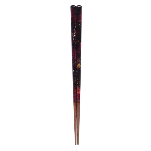 田中箸店 箸 Wabi-Sabi蒼穹（貝ちらし） No.605180 赤 21cm 日本ならではの美意識を表す詫び寂び。その奥ゆかしさをお箸の中に感じられるように一膳一膳丁寧に作り上げられたお箸。食洗機対応 螺鈿(らでん)とは、アワビガイや夜光貝などの貝殻の虹色に輝く内側の部分を薄く加工し、漆器や木製品に埋め込んで装飾する日本の伝統的な加飾技法です。「螺」は巻き貝、「鈿」は飾りを意味し、貝の輝きと漆の光沢が一体となった宝石のように美しい仕上がりが特徴です 素材:天然木 (塗:上部/ウレタン 下部/漆) 原産国:日本 サイズ: 21cm 日本ならではの美意識を表す詫び寂び。その奥ゆかしさをお箸の中に感じられるように一膳一膳丁寧に作り上げられたお箸。食洗機対応 螺鈿(らでん)とは、アワビガイや夜光貝などの貝殻の虹色に輝く内側の部分を薄く加工し、漆器や木製品に埋め込んで装飾する日本の伝統的な加飾技法です。「螺」は巻き貝、「鈿」は飾りを意味し、貝の輝きと漆の光沢が一体となった宝石のように美しい仕上がりが特徴です 素材:天然木 (塗:上部/ウレタン 下部/漆) 原産国:日本 サイズ: 21cm 商品コード20081806657商品名田中箸店 箸 Wabi-Sabi蒼穹（貝ちらし） No.605180 赤 21cm型番605180カラー赤※他モールでも併売しているため、タイミングによって在庫切れの可能性がございます。その際は、別途ご連絡させていただきます。※他モールでも併売しているため、タイミングによって在庫切れの可能性がございます。その際は、別途ご連絡させていただきます。