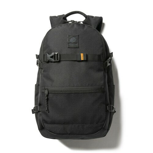 Badge - 14inchPC収納可 A4サイズ対応 26L スケボーホルダー チェストベルト付 メッシュポケット 背面エアメッシュ No.60132