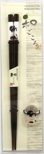 アオバ 箸 箸置付セット とんぼ玉 日本画 辰巳路考 23cm インバウンド 日本製 日本らしいデザインのお箸。海外の方へのお土産にもぴったりです。 箸サイズ:約23cm 素材:箸/天然木 箸置き/アクリル樹脂 生産国:日本 家庭用食洗機対応のお箸です。 商品コード20076212858商品名アオバ 箸 箸置付セット とんぼ玉 日本画 辰巳路考 23cm インバウンド 日本製型番549154サイズ23cmカラーブラック※他モールでも併売しているため、タイミングによって在庫切れの可能性がございます。その際は、別途ご連絡させていただきます。※他モールでも併売しているため、タイミングによって在庫切れの可能性がございます。その際は、別途ご連絡させていただきます。