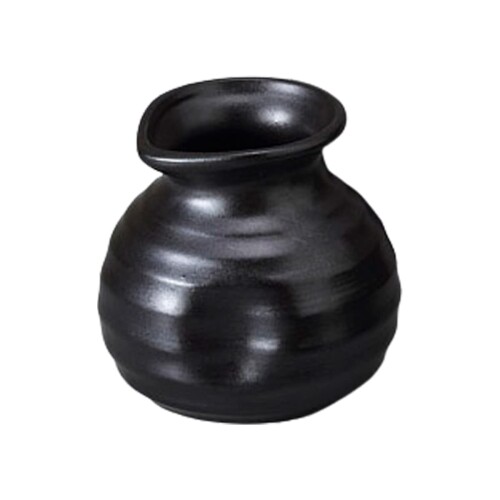 山下工芸(Yamashita kogei) そば徳利 W/B黒マットそば徳利 小 7.5×7.2cm 180cc 746630481 商品サイズ:7.5×7.2cm 180cc 生産国:日本 素材:磁器 大胆で豪華、そして繊細な器の数々。 日本のやきものの造形表現の豊かさと卓越した匠を存分にお楽しみいただける逸品です。 商品コード20081642086商品名山下工芸(Yamashita kogei) そば徳利 W/B黒マットそば徳利 小 7.5&times;7.2cm 180cc 746630481型番746630481サイズ0.2 Lカラーブラック※他モールでも併売しているため、タイミングによって在庫切れの可能性がございます。その際は、別途ご連絡させていただきます。※他モールでも併売しているため、タイミングによって在庫切れの可能性がございます。その際は、別途ご連絡させていただきます。