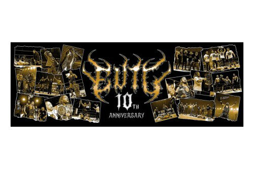 新日本プロレス EVIL 10TH ANNIVERSARY スポーツタオル 6852008756 EVIL選手の10周年記念スポーツタオル。 素材 : ポリエステル100% サイズ : (約)40×110cm 商品紹介 EVIL選手の10周年記念スポーツタオル。 EVIL 10TH ANNIVERSARYロゴと10年間の歴史が蘇えるピクチャーデザインがプリント。 ｢ブラック×ゴールド×ホワイト｣のカラーリング。 ■商品絵型はイメージのため、実際の商品仕様とは異なる場合がございます。 ■デザインの都合上、プリントに滲みが出ている場合がございます。 安全警告 ‐ 商品コード20081328089商品名新日本プロレス EVIL 10TH ANNIVERSARY スポーツタオル 6852008756型番6852008756サイズ‐カラーブラック※他モールでも併売しているため、タイミングによって在庫切れの可能性がございます。その際は、別途ご連絡させていただきます。※他モールでも併売しているため、タイミングによって在庫切れの可能性がございます。その際は、別途ご連絡させていただきます。