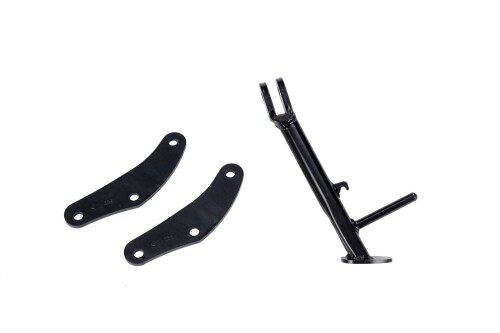 EFFEX (エフェックス) ローダウンCOMPキット 21/24mmダウン MT-09/Y-AMT/XSR900GP PHA386D-SET 適合車種:MT-09 24-25 , MT-09 Y-AMT 24-25 , XSR900 GP 24-26 タイプ:三角プレートタイプ 色[カラー]:ローダウンキット:ブラック/ショートサイドスタンド:ブラック 材質[素材]:ローダウンキット:スチール/ショートサイドスタンド:スチール 仕様:リンクプレート交換 MT-09/Y-AMT ■XSR900GP用の、エフェックスのローダウンキットとショートサイドスタンドのセット。24mmダウンのローダウン量で、足つきを改善。全世界で販売される事を考えられた純正の車高は我々日本人にとっては少し高い。つま先が付くか付かないかの状態では、「信号待ち」や「一時停止」といった発進や停車時は緊張を余儀なくされます。EFFEXのローダウンキットを使い、ほんの少し車高を下げる事で大きな安心感を得る事ができます。足つき性が上がり、重心が下がる事で車体にまたがったままの移動や、車体を手で押し引きする際にもその効果を実感していただけるはずです。また、エフェックスのローダウンキットは車種毎に運動性能を損なわない適切なダウン量を設定することで、乗ってもしっかり楽しいバランスを実現。あなたのバイクライフをもっと楽しく、より充実したものにしてくれます。 タイプ:三角プレートタイプ 色[カラー]:ローダウンキット:ブラック/ショートサイドスタンド:ブラック 材質[素材]:ローダウンキット:スチール/ショートサイドスタンド:スチール 仕様:リンクプレート交換 仕上げ(表面処理):ローダウンキット:亜鉛メッキ/ショートサイドスタンド:粉体塗装 キット内容:ローダウンリンクプレート、ショートサイドスタンド、EFFEXロゴステッカー、取扱説明書 作業時間:0.95h 特記事項:シート高はシート着座位置を通る垂直線上での測定値です。 ※数値は車両コンディションにより若干上下する場合があります。目安とお考えください。 使用上の注意:ローダウンをさせることによって、ノーマルのサイドスタンドのままでの停車は、車体の傾きが起き気味になります。EFFEXショートサイドスタンドを併せてご装着下さい。また適合車両、適合年式以外の車両へのご使用はお止め下さい。 リペア:品番:PHA386D,PHS386 関連商品:品番:PHA386D,PHS386 ダウン量:-21mm/-24mm 商品コード20082080904商品名EFFEX (エフェックス) ローダウンCOMPキット 21/24mmダウン MT-09/Y-AMT/XSR900GP PHA386D-SET型番PHA386D-SETカラーローダウンキット：ブラック/ショートサイドスタンド：ブラック※他モールでも併売しているため、タイミングによって在庫切れの可能性がございます。その際は、別途ご連絡させていただきます。※他モールでも併売しているため、タイミングによって在庫切れの可能性がございます。その際は、別途ご連絡させていただきます。