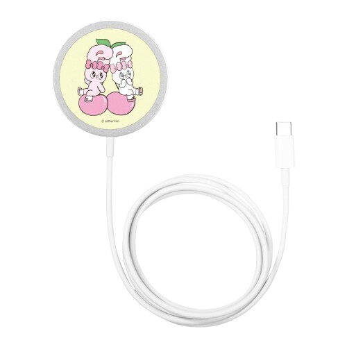 グルマンディーズ Esther Bunny MagSafe 対応 ワイヤレスチャージャー チェリー KEB-04B MagSafe対応の急速充電対応ワイヤレスチャージャーです。 磁力でピタッと装着できるので、最大15Wのワイヤレス充電が素早く完了します。 ※iPhone12シリーズ以降のモデル、MagSafe充電ケース付きのAirPods/AirPods Proに対応しております。 ※MagSafeに対応していないiPhone8以降のモデル、ワイヤレス充電対応のAndroid端末にもご使用いただけます。(急速充電には対応しておりません) 充電しながら使用しても邪魔にならない、5.5mmの薄型タイプ。 MagSafe対応の急速充電対応ワイヤレスチャージャーです。 磁力でピタッと装着できるので、最大15Wのワイヤレス充電が素早く完了します。 ※iPhone12シリーズ以降のモデル、MagSafe充電ケース付きのAirPods/AirPods Proに対応しております。 ※MagSafeに対応していないiPhone8以降のモデル、ワイヤレス充電対応のAndroid端末にもご使用いただけます。(急速充電には対応しておりません) 充電しながら使用しても邪魔にならない、5.5mmの薄型タイプ。 ケーブル全長:約1m PD入力対応。 お客様のお使いのモニター設定、お部屋の照明等により実際の商品と色味が異なる場合がございます。 諸般の事情につき、予告なくデザインや仕様が変更になる場合があります。 (C) esther kim. All Rights Reserved 商品コード20081692908商品名グルマンディーズ Esther Bunny MagSafe 対応 ワイヤレスチャージャー チェリー KEB-04B型番KEB-04Bカラーチェリー※他モールでも併売しているため、タイミングによって在庫切れの可能性がございます。その際は、別途ご連絡させていただきます。※他モールでも併売しているため、タイミングによって在庫切れの可能性がございます。その際は、別途ご連絡させていただきます。