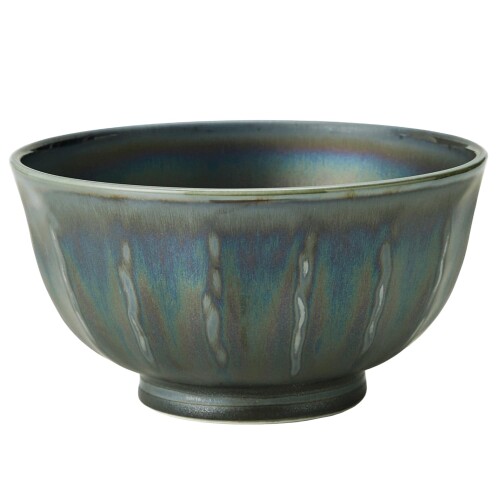 TAMAKI ギンサイ 5寸丼 黒天目ラスター 直径16x高さ8.5cm 軽量 磁器 日本製 国産 T-974094 商品サイズ(約):直径16x高さ8.5cm 素材・材質:磁器 重量:372g 原産国:日本 備考:家庭用食器洗浄機対応・電子レンジ対応(あたため程度) 深みのあるブラックに、繊細な銀彩のアクセント。モダンで洗練された美しさが宿る「GINSAI」。超軽量設の収納上手なAIR STACKシリーズに新しくモダンな和食器が仲間入りしました。 商品コード20082006935商品名TAMAKI ギンサイ 5寸丼 黒天目ラスター 直径16x高さ8.5cm 軽量 磁器 日本製 国産 T-974094型番T-974094サイズ5寸丼カラー黒天目ラスター※他モールでも併売しているため、タイミングによって在庫切れの可能性がございます。その際は、別途ご連絡させていただきます。※他モールでも併売しているため、タイミングによって在庫切れの可能性がございます。その際は、別途ご連絡させていただきます。