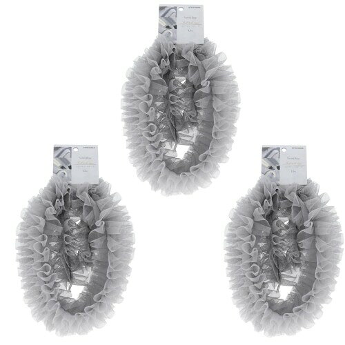 清原 ネロリローズ フリルチュールテープ 幅50mm×長さ1.3m巻 3巻セット GRY グレー NR-03S3 しなやかなチュールにタックを入れボリューム感を持たせた、フリルが可愛いフリルチュールテープです。お得な3巻セットです。 スマホケースやポーチのストラップに、小物やお洋服の装飾などにも使えます。 商品本体サイズ:幅約50mm×長さ約1.3m巻/入数:1.3m巻×3巻 素材:ポリエステル100% 生産国:中国 しなやかなチュールにタックを入れボリューム感を持たせた、フリルが可愛いフリルチュールテープです。 お得な3巻セットです。 【ネロリローズ】 大人かわいいものがそばにある幸せ。 小さい時に憧れたお姫様のような世界。 自分の為に好きなものを選んで気分を上げて楽しんで欲しい。 大人かわいいものをハンドメイドで提案します。 スマホケースやポーチのストラップに、小物やお洋服の装飾などにも使えます。 商品本体サイズ:幅約50mm×長さ約1.3m巻 入数:1.3m巻×3巻 素材:ポリエステル100% 生産国:中国 使用上の注意 ■幼児や子供の手の届かないところに保管してください。 ■洗濯やドライクリーニングはできません。 ■摩擦や濡れたまま放置すると色移りする恐れがあります。 ■火気に近づけないでください。 ■高熱やアイロンは避けてください。 ■生産工程上、リボンの両端にガタつきが生じます。 ■同じ品番、色番でも生産ロットにより多少色目等が異なる場合があります。 ■本製品がお客様の使用用途に適しているか充分ご検討の上、お客様の責任でお決め頂くようお願いいたします。また、詳細な用途や使用条件等は弊社が管理出来る範囲外のため責任は負いかねます。 商品コード20082028941商品名清原 ネロリローズ フリルチュールテープ 幅50mm&times;長さ1.3m巻 3巻セット GRY グレー NR-03S3型番NR-03S3サイズ3巻セットカラーグレー※他モールでも併売しているため、タイミングによって在庫切れの可能性がございます。その際は、別途ご連絡させていただきます。※他モールでも併売しているため、タイミングによって在庫切れの可能性がございます。その際は、別途ご連絡させていただきます。