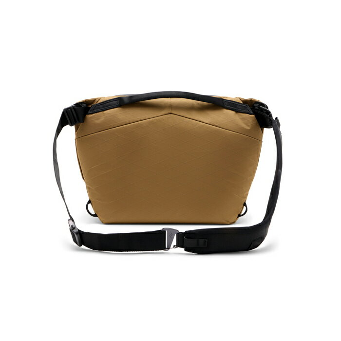 《新品アクセサリー》 peak design (ピークデザイン) エブリデイスリング 6L BEDS-6-CY-3 コヨーテ【KK9N0D18P】 [ カメラバッグ ]