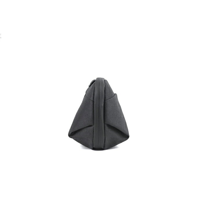 マップカメラ楽天市場店の《新品アクセサリー》 peak design (ピークデザイン) ウォッシュ ポーチ スモール BWP-S-BK-2 ブラック【KK9N0D18P】｜アングル2