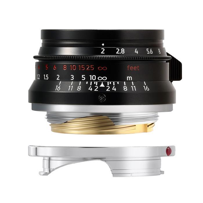 種別：レンジファインダーレンズ NOTEオリジナルを徹底的に追求した復刻レンズ『LIGHT LENS LAB LTM 35mm F2』は、ダブルガウスタイプのレンズ構成と真鍮製の鏡筒を採用した準広角レンズです。レンズに装着されたL-M変換リングを外すことでL39マウントカメラへも装着できます。LIGHT LENS LABの技術者によって正確に組み立て・調整されたこのレンズは、通称「八枚玉」と呼ばれた最初期のライカ製35mm F2と非常に近い性能を持っており、また外観も初期のライカ製レンズのような無限遠位置でのピントリング固定方法を再現しています。・ごく一部のLeicaのフィルムカメラでは、レンズ取り外しボタンの縁がレンズ側のルビー製の取り付け指標に干渉し、装着できない場合があります。・刻印は生産ロットにより変更します。ご了承ください。■主な特徴LIGHT LENS LAB（ライトレンズラボ）LTM 35mm F2は、ダブルガウスタイプのレンズ構成と真鍮製の鏡筒を採用した準広角レンズです。レンズに装着されたL-M変換リングを外すことでL39マウントカメラへも装着できます。中国の投資家である周氏が3年以上掛けて進めてきた復刻プロジェクトにより製品化されたもので、通称「八枚玉」と呼ばれた最初期のライカ製「35mm F2」と非常に近い性能を持ちます。レンズはオリジナルレンズのガラス硝材を研究し、近い原材料で製作されており、コーティングや鏡筒デザイン、無限遠位置でのピントリング固定方法など、オリジナルを追求し再現されています。さらに、レンズの取付け指標には贅沢にルビーを使用、鏡筒は耐久性を重視した真鍮製とし、アルミ合金製のオリジナルレンズよりしっかりした重厚感や高級感を味わうことができます。このような製品全体の仕上がりと再現性の高さから、ライカユーザーの間では「周八枚」の愛称で呼ばれ、関心を集めています。■主な仕様対応マウント：ライカL39 / ライカM焦点距離：35mm（35mm判換算）フォーカス：MF(マニュアルフォーカス)※距離計連動型絞り：F2-F16絞り羽根：10枚最短撮影距離：0.7mレンズ構成：6群8枚（ダブルガウスタイプ）対応撮像画面サイズ：35mmフルサイズフィルター径：39mmサイズ：Φ51mm×28.5mm（マウント部除く）質量：約225g　※L-M変換リング(約20g)装着時