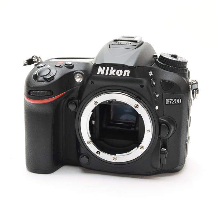 【中古】 《美品》 Nikon D7200 ボディ 【接眼鏡筒部組背面ゴム部品交換/各部点検済】 [ デジタルカメ..