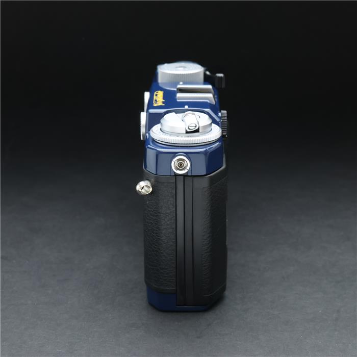 マップカメラ楽天市場店の【中古】 《良品》 Voigtlander BESSA-T ヘリアー 101 ボディのみ 【ヘリアー誕生101年を記念した限定モデルが入荷しました！】【距離計二重像/各部点検済】｜アングル3