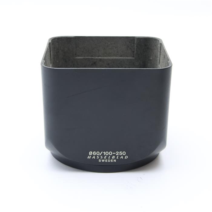 外観状態:並品 マップ保証期間:保証なし 付属品など:付属品なし【ココがポイント！】フレア、ゴーストの軽減はもちろん、レンズの保護にも。日常的に是非お使いください。◎点検スタッフからのコメント【外観】スレ・キズ、テカリ、アタリキズ、フード内側(内装)に経年劣化による変色ヨゴレがあります。※お求めの後2週間以内の初期不良はご返品可能です。#251115-n