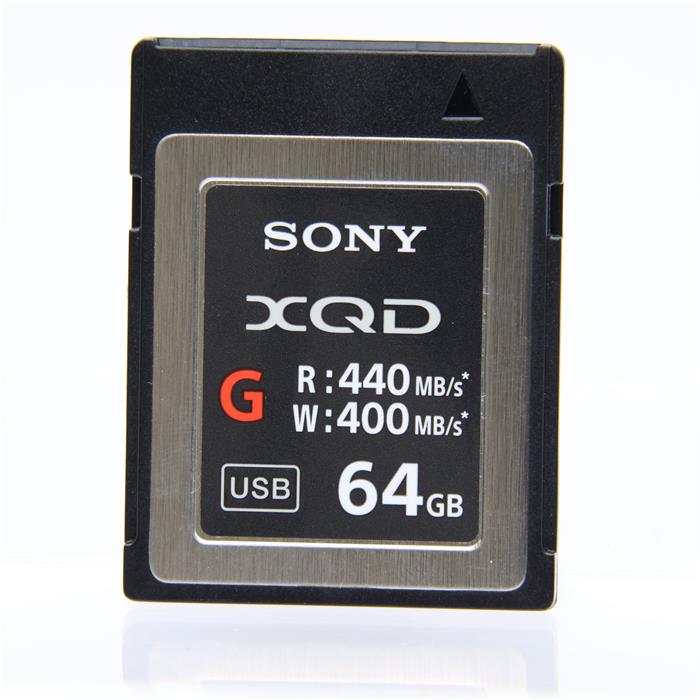 外観状態:美品 マップ保証期間:保証なし 付属品など:付属品なし【ココがポイント！】デジタル一眼カメラでの連続した高速連写、4Kメモリカムコーダー/4Kハンディカムでの4K動画に適した大容量XQDメモリーカード・書き込み速度400MB/sの...