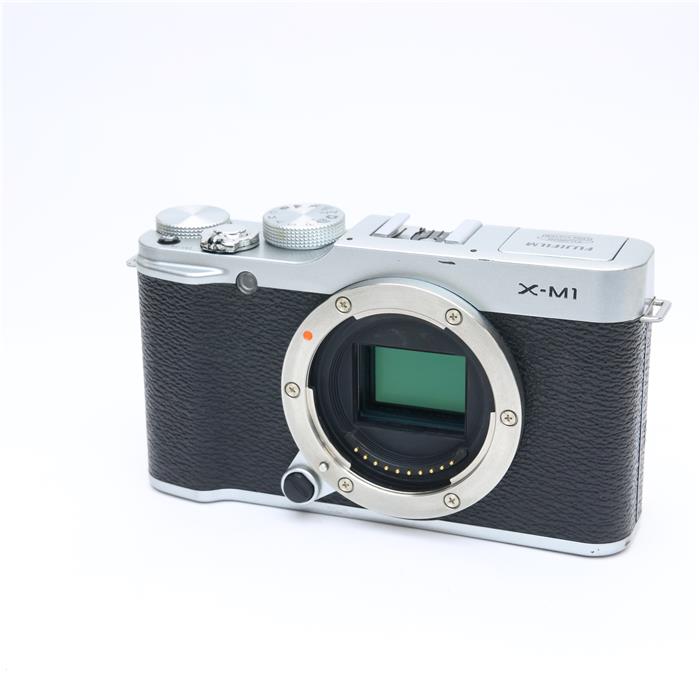 【中古】 《難有品》 FUJIFILM X-M1 ボディ シルバー [ デジタルカメラ ]