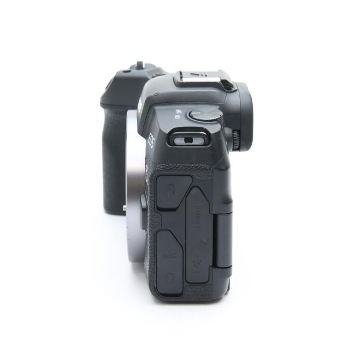 【中古】 《並品》 Canon EOS RP ボディ 【ファインダー内清掃/グリップラバー右ストラップ取り付け部部品交換/各部点検済】【別売予備バッテリー付！】 [ デジタルカメラ ] 2