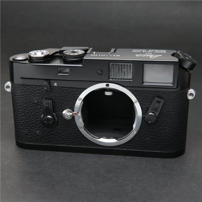 【あす楽】 【中古】 《良品》 Leica M4 ブラックペイント 【貴重な逸品が入荷しました！】【ファインダー内清掃/シャッタースピード調整/各部点検済】 2