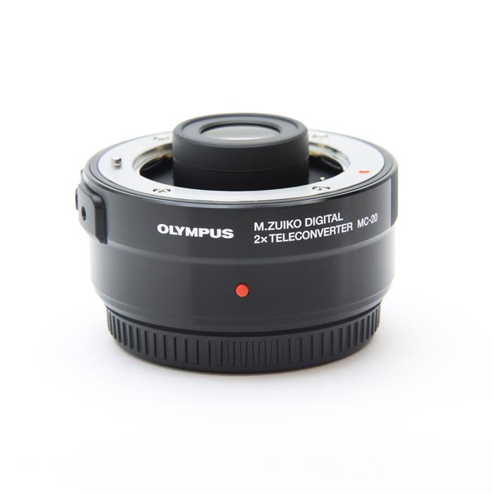 外観状態:美品 マップ保証期間:6ヶ月保証 付属品など:元箱・取扱説明書・テレコンバーターキャップ・レンズリアキャップ【ココがポイント！】マスターレンズの高画質と機動性を活かして、さらに広がる撮影領域防塵防滴・耐低温（-10℃）性能を備え、マスターレンズの焦点距離を2倍にするテレコンバーターです。最大撮影倍率もマスターレンズの2倍となり今までにない超望遠マクロ撮影が実現、撮影領域をさらに拡大します。◎点検スタッフからのコメント【外観】全体的に丁寧に使用されているお勧めの商品です。【機能面・操作】レンズコンディション良好で、安心してご使用いただけます。動作良好な商品です。※お求めの後2週間以内の初期不良はご返品可能です。#251228-n