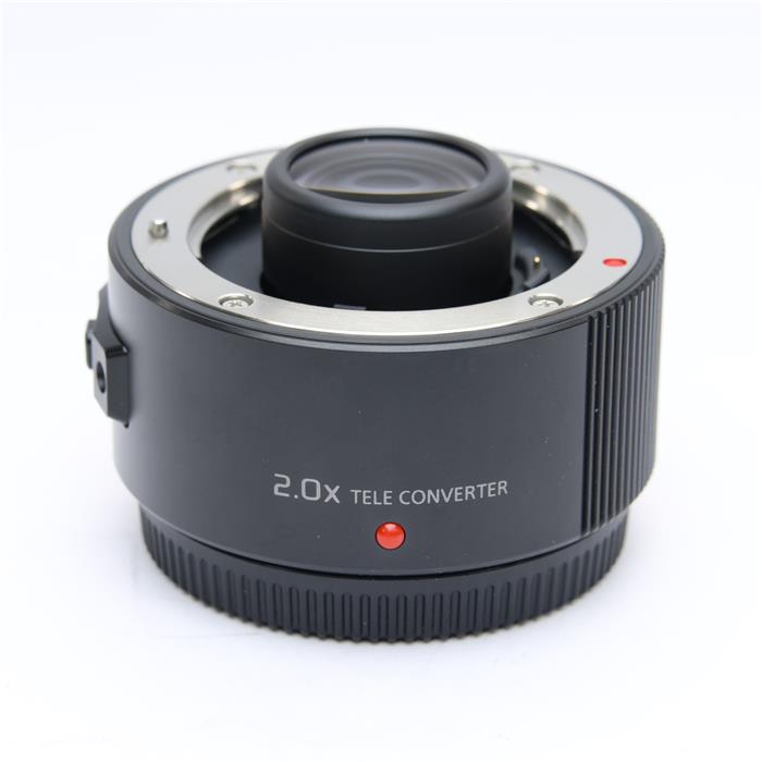 外観状態:美品 マップ保証期間:6ヶ月保証 付属品など:レンズフロントキャップ・レンズリアキャップ【ココがポイント！】対応するカメラレンズに取り付けることで、焦点距離が2倍になります。スポーツシーンや動物など、近寄れない被写体をより引き寄せることが可能です。◎点検スタッフからのコメント【外観】使用感が少ない商品です。【機能面・操作】各部動作は良好ですので安心してご使用いただけます。※お求めの後2週間以内の初期不良はご返品可能です。#260105-n