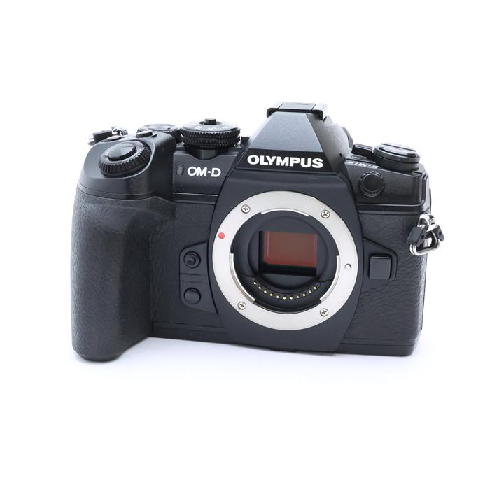 【あす楽】 【中古】 《美品》 OLYMPUS OM-D E-M1 Mark II ボディ 【ファインダー内清掃/各部点検済】【別売予備バッテリー付！】 [ デジタルカメラ ]