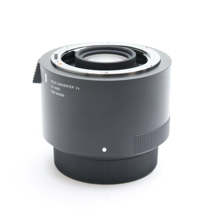 外観状態:新同品 マップ保証期間:3ヶ月保証 付属品など:レンズフロントキャップ・レンズリアキャップ・ケース【ココがポイント！】SIGMAが新レンズライン用に新開発したテレコンバーターです。収差補正に優れたSLDレンズを採用して高画質を徹底追及するだけでなく、防塵防滴性も考慮した堅牢な作りは、プロユースの過酷な撮影にも対応できます。◎点検スタッフからのコメント【外観】僅かな使用感がございますが、全体的に丁寧に使用されている中古品です。【機能面・操作】動作良好で、安心してお使いいただけます。※お求めの後2週間以内の初期不良はご返品可能です。#260124-n