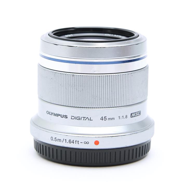 【中古】 《並品》 OLYMPUS M.ZUIKO DIGITAL 45mm F1.8 シルバー (マイクロフォーサーズ) [ Lens | 交換レンズ ]