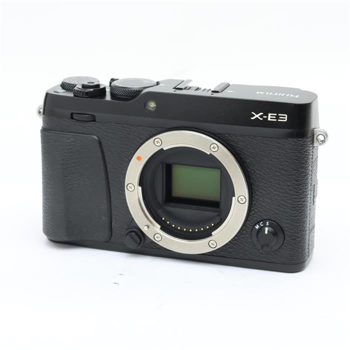 外観状態:並品 マップ保証期間:3ヶ月保証 付属品など:バッテリー・チャージャー・ストラップ取付リング・カバー・リング取付補助具【ココがポイント！】直観的な操作も可能になった人気定番商品！クリアなビューファインダーやフィルムシュミレーション...