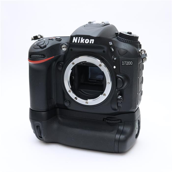 【中古】 《良品》 Nikon D7200 バッテリーパックキット 【ファインダー機構部品交換/各部点検済】【別売予備バッテリー(劣化なし)付！】 [ デジタルカメラ ]