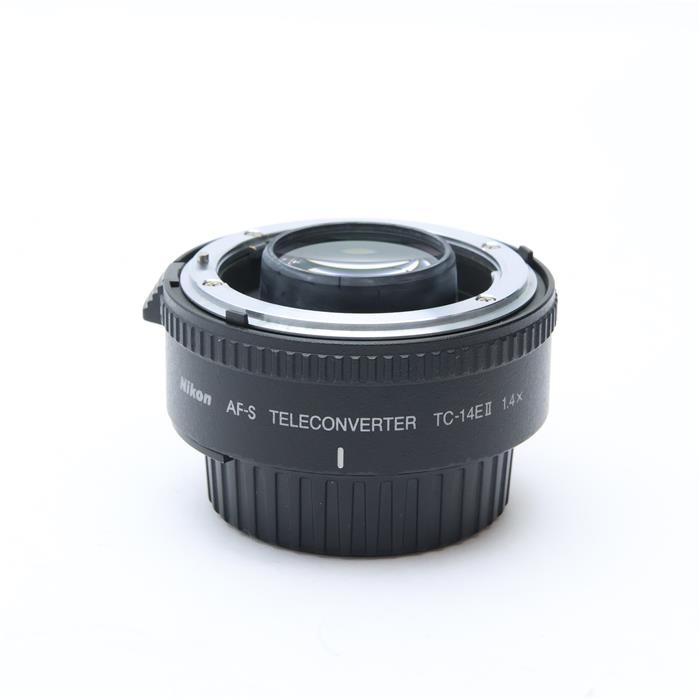 外観状態:並品 マップ保証期間:3ヶ月保証 付属品など:レンズフロントキャップ・レンズリアキャップ【ココがポイント！】AF-S・AF-Iレンズとの間に装着することで、主レンズの焦点距離を1.4倍に拡大するアタッチメントレンズです。良好な光学性能を備え、主レンズの性能を充分に活かし優れた画質が得られます。また、主レンズの各種信号伝達にも対応します。※F値は1段暗くなります。◎点検スタッフからのコメント【外観】鏡筒にスレ、キズがありますが全体的に実用に適した状態です。【機能面・操作】各部動作良好です。安心してお使いいただけます。※お求めの後2週間以内の初期不良はご返品可能です。#260207-n