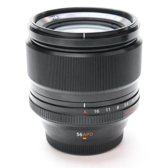 外観状態:良品 マップ保証期間:6ヶ月保証 付属品など:元箱・取扱説明書・レンズフロントキャップ・レンズリアキャップ・レンズフード・ND8フィルター【ココがポイント！】世界初！柔らかく美しいボケ味を生み出すアポダイゼーションフィルター※2 搭載のAFレンズ大口径の単焦点中望遠レンズ。 F1.2が生み出す豊かなボケ味と、35mm判換算85mm相当の焦点距離が、被写体との適度な距離感と空気感を再現。Xシリーズカメラは特に肌色の再現性の高さには定評があり、本レンズとの組み合わせでは極上のポートレートを生み出します。また富士フイルムの技術が結集したアポダイゼーション（APD）・フィルター搭載機種では、さらに滑らかなグラデーションのある「ボケ」を実現。被写体を際立たせた極上のボケ表現へと導き、ポートレートだけでなく幅広い撮影で優れた表現力を発揮します。◎点検スタッフからのコメント【おすすめ ポイント】専門の修理業者にて以下のメンテナンスを行いました。・2群/4-6群レンズ交換修理・各部点検プロによる整備と各部点検を済ませた商品となりますので、安心してご使用いただける商品です。【外観】スレ/小キズがありますが、全体的なコンディションは良好です。【機能面・操作】動作良好で、安心してお使いいただけます。【その他】レンズフードにスレがあります。※お求めの後2週間以内の初期不良はご返品可能です。#260214-n