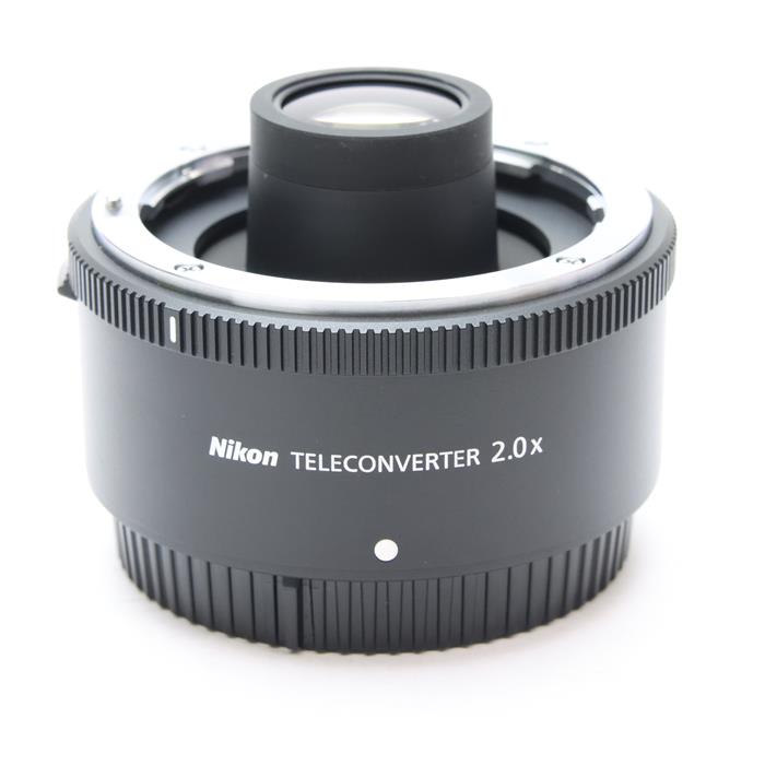 外観状態:美品 マップ保証期間:6ヶ月保証 付属品など:テレコンキャップ・レンズリアキャップ【ココがポイント！】レンズの撮影領域を拡大する、Zマウントレンズ用のテレコンバーターZシリーズのミラーレスカメラとNIKKOR Zレンズの間に装着して、レンズ本数を増やすことなくNIKKOR Zの高い描写力を活かしながら主レンズの焦点距離を2倍に拡大できるアタッチメントレンズです。また、最短撮影距離が変わることなく撮影倍率を2倍にできるため、より被写体にクローズアップした撮影が可能です。テレコンバーター装着時にも主レンズのAF/VR性能を最大限引き出す設計で快適な撮影が可能。さらに、S-Lineと同等の高い防塵・防滴性能、ニコン独自のフッ素コートの採用で、過酷な環境下でも安心して使えます。◎点検スタッフからのコメント【外観】多少スレがありますが、全体的に丁寧に使用された実用におすすめの商品です。【機能面・操作】安心してご使用いただける動作良好な商品です。※お求めの後2週間以内の初期不良はご返品可能です。#260213-n