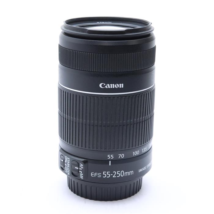 外観状態:良品 マップ保証期間:3ヶ月保証 付属品など:レンズフロントキャップ・レンズリアキャップ【ココがポイント！】EF-S55-250mm F4-5.6 ISの光学設計はそのままに高級感を向上したデザインを採用。35mm判換算で88?4...