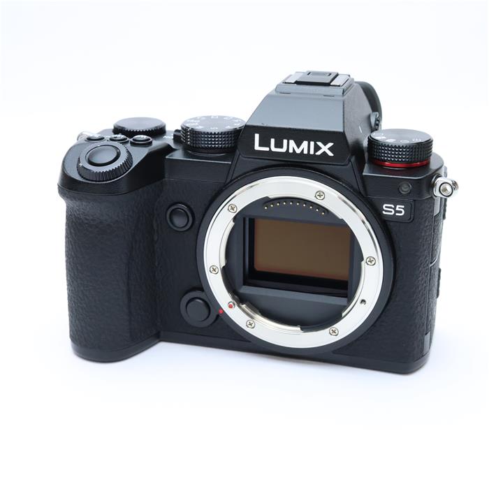 【中古】 《美品》 Panasonic LUMIX DC-S5 ボディ 【ストラップ取付部分解調整/視度調整ダイヤルカバー部品交換/各部点検済】 [ デジタルカメラ ]