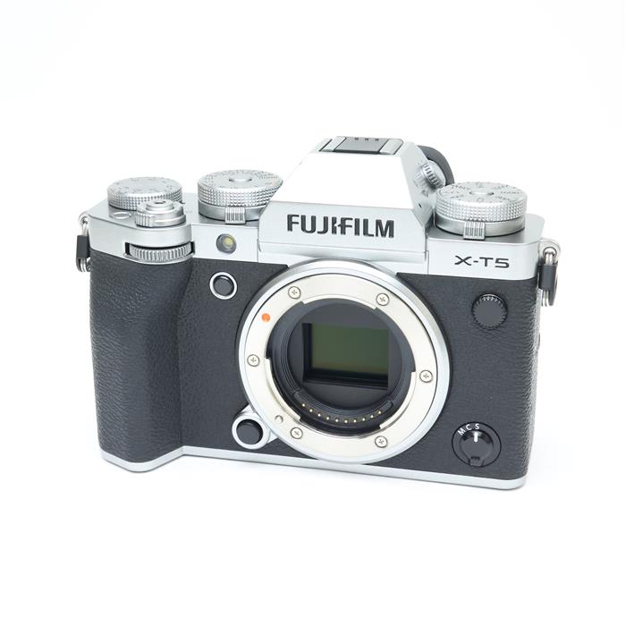 【中古】 《良品》 FUJIFILM X-T5 ボディ シルバー [ デジタルカメラ ]