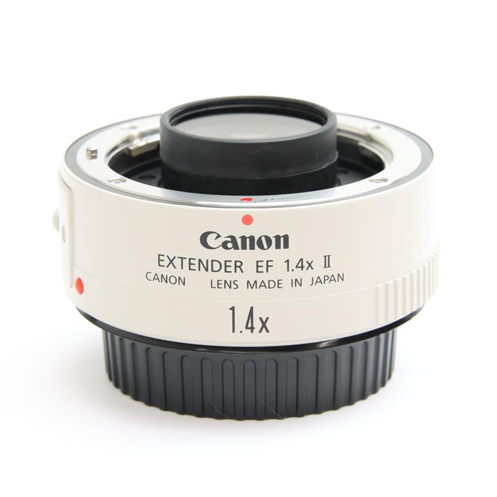 外観状態:良品 マップ保証期間:3ヶ月保証 付属品など:レンズリアキャップ【ココがポイント！】1.優れた防塵・防滴性カメラ側マウント部にゴムリング、レンズ側マウント外周部に「EOS-1V」と同様の防塵・防滴構造、取り外しつまみの接合部にシーリング部材をそれぞれ採用することで水滴や粉塵の侵入を防ぎ、プロが使用する過酷な撮影条件にも耐えられる優れた防塵・防滴性を実現しています。2. 高い光学性能を実現“EF1.4×II”では、鏡筒内部の内面反射を低減させることでフレアやゴーストの発生を抑えました。これにより、従来機種以上の高画質化を達成しています。3. 豊富なEFレンズに装着可能従来機種と同様、これまでに発売された焦点距離135mm以上の単焦点Lレンズ18本、およびEF70-200mm F2.8L USM、EF70-200mm F4L USM、EF100-400mm F4.5-5.6L IS USMに装着することが可能です。◎点検スタッフからのコメント【外観】マウント部に若干のスレキズ箇所がありますが、全体的に良好な状態です。【機能面・操作】動作良好で、安心してお使いいただけます。※お求めの後2週間以内の初期不良はご返品可能です。#260316-n