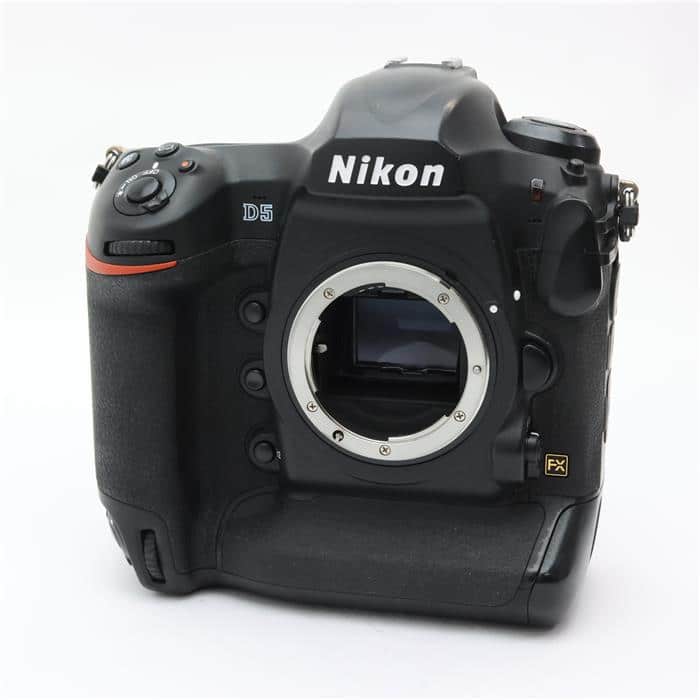 【中古】 《並品》 Nikon D5 ボディ（XQD-Type）【オーバーホール済】 [ デジタルカメラ ]