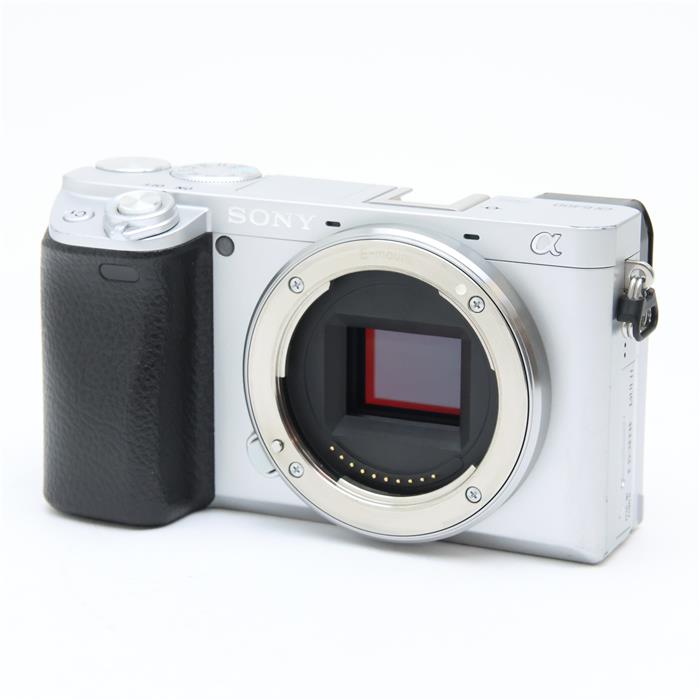 【中古】 《並品》 SONY α6400 ボディ ILCE-6400 シルバー 【別売チャージャー（BC-QM1）　※アイピースカップ欠品です。付！】 [ デジタルカメラ ]